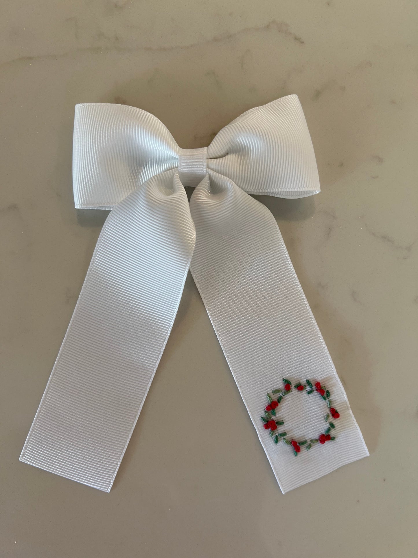 White Wreath “Winnie” Bow